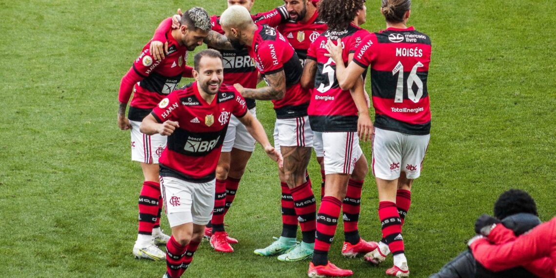 August 1, 2021, Sao Paulo, Brazil: Celebration of goal scored by Everton Ribeiro, of Flamengo, during soccer match against Corinthians, valid for 14th round of Brazilian Soccer Championship, held at Neo Quimica Arena, in Sao Paulo, on Sunday 1. Flamengo won 3-1. PUBLICATIONxNOTxINxUSA Copyright: xFepesilx