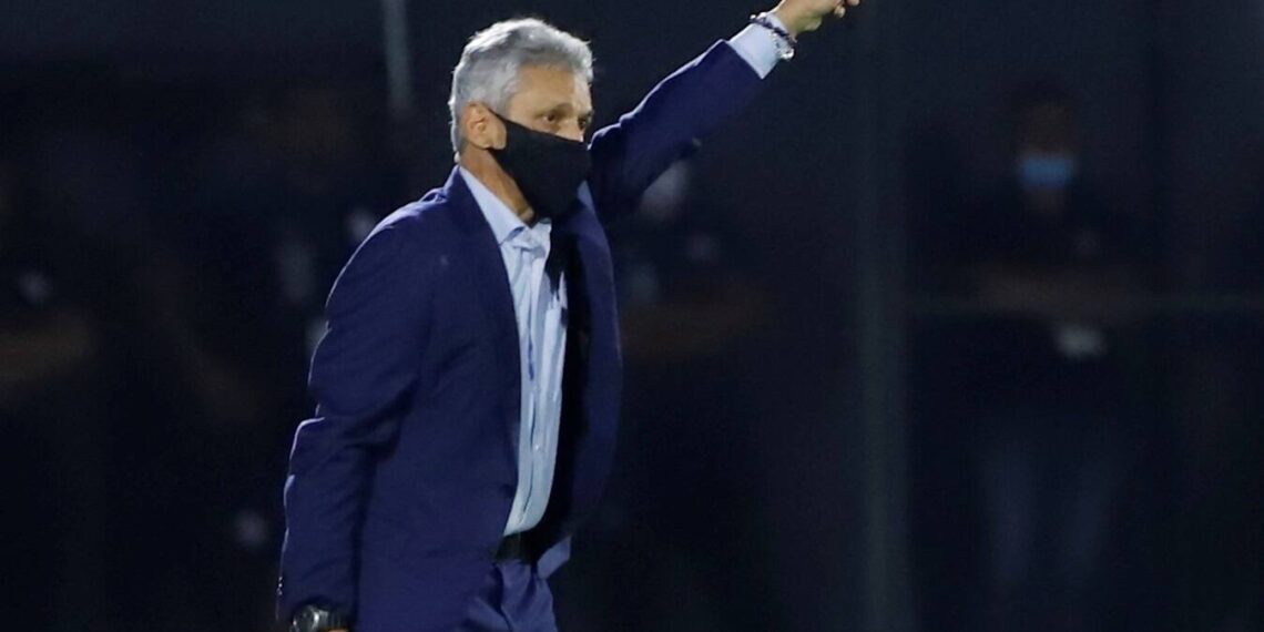 Colombia s coach Reinaldo Rueda directs his players against Paraguay during a match amid the South American qualifiers for the Qatar 2022 World Cup, at the Defensores del Chaco Stadium in Asuncion, Paraguay, 05 September 2021. Paraguay - Colombia ACHTUNG: NUR REDAKTIONELLE NUTZUNG PUBLICATIONxINxGERxSUIxAUTxONLY Copyright: xNATHALIAxAGUILARx AMDEP9397 20210906-13b6140f962d48d463fecf19986cc6fbb66b2a27