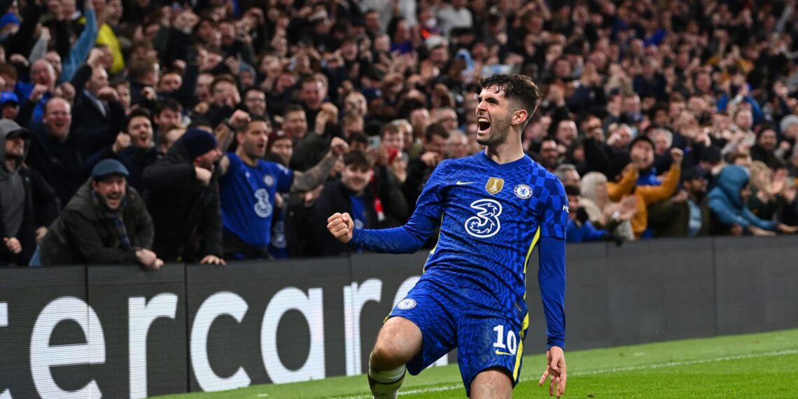 LONDON, ENGLAND - FEBRUARY 22: Christian Pulisic of Chelsea celebrates after scoring their team's second goal during the UEFA Champions League Round Of Sixteen Leg One match between Chelsea FC and Lille OSC at Stamford Bridge on February 22, 2022 in London, England. (Photo by Shaun Botterill/Getty Images)