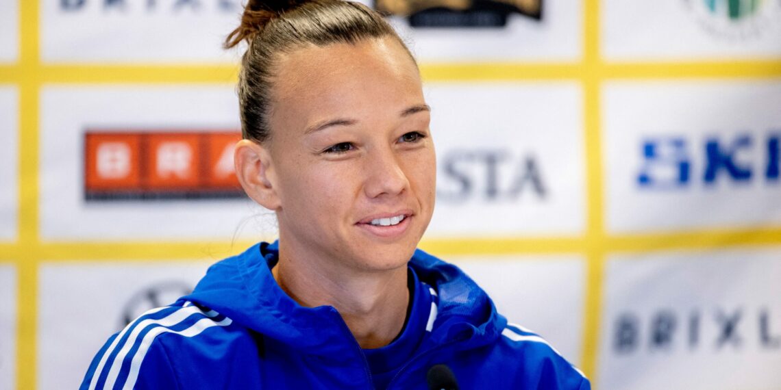 Lyon's Chilean goalkeeper Christiane Endler addresses a press conference in Gothenburg, Sweden, on October 4, 2021, on the eve of the UEFA Women's Champions League Group D playoff football match between BK Haecken and Olympique Lyonnais. - Sweden OUT (Photo by Adam IHSE / TT News Agency / AFP) / Sweden OUT (Photo by ADAM IHSE/TT News Agency/AFP via Getty Images)