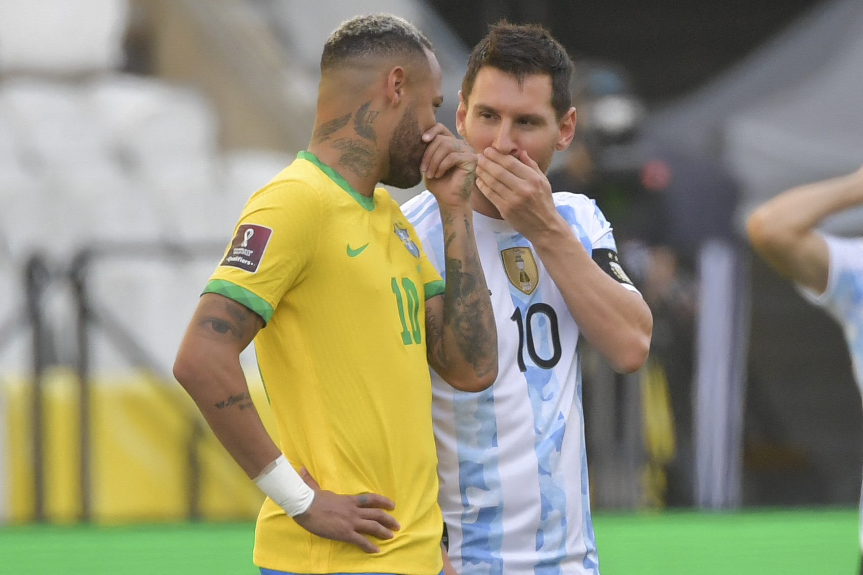TOPSHOT - Brazil's Neymar (L) and Argentina's Lionel Messi talk before their South American qualification football match for the FIFA World Cup Qatar 2022 at the Neo Quimica Arena, also known as Corinthians Arena, in Sao Paulo, Brazil, on September 5, 2021. (Photo by NELSON ALMEIDA / AFP) (Photo by NELSON ALMEIDA/AFP via Getty Images)