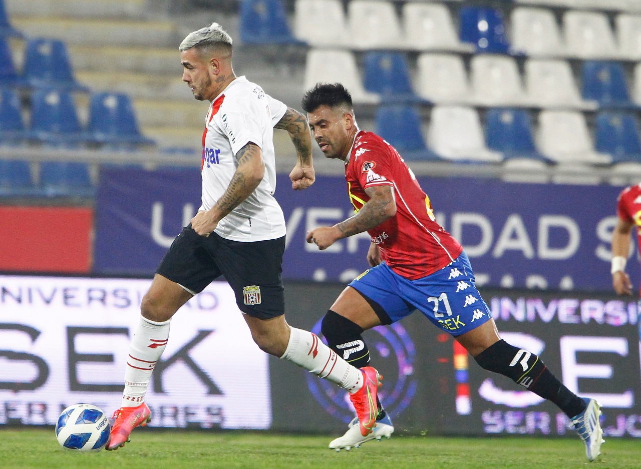 Curicó Unido vence a Unión Española por 3 goles a 1.