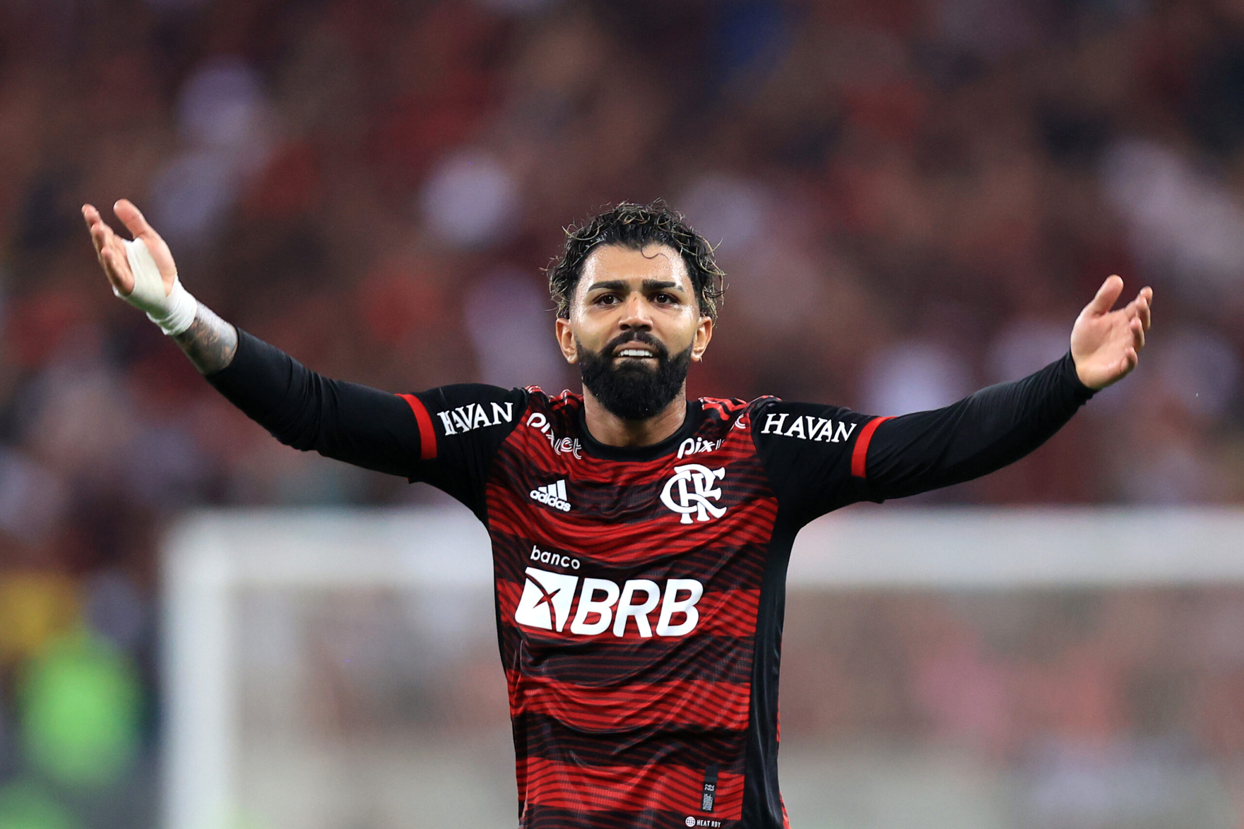 RIO DE JANEIRO, BRAZIL - JULY 13: Gabriel Barbosa of Flamengo reacts during a Copa Do Brasil 2022 Round of Sixteen second leg match between Flamengo and Atletico Mineiro at Maracana Stadium on July 13, 2022 in Rio de Janeiro, Brazil. (Photo by Buda Mendes/Getty Images)
