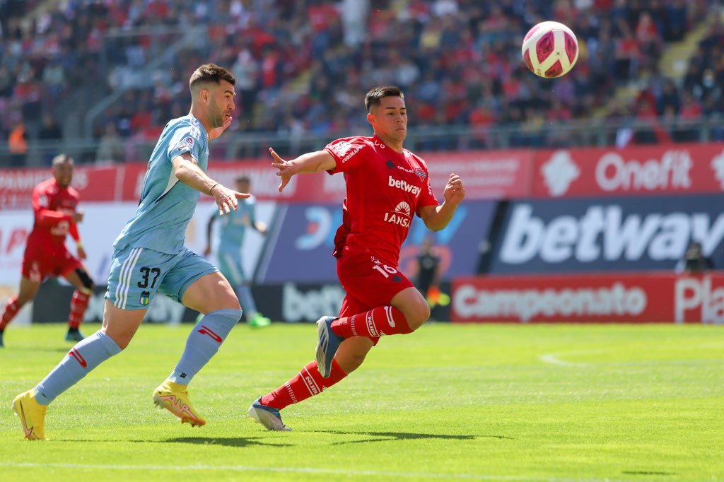Ñublense y O´Higgins empatan a 2 goles en el Estadio Bicentenario Nelson Oyarzún.
